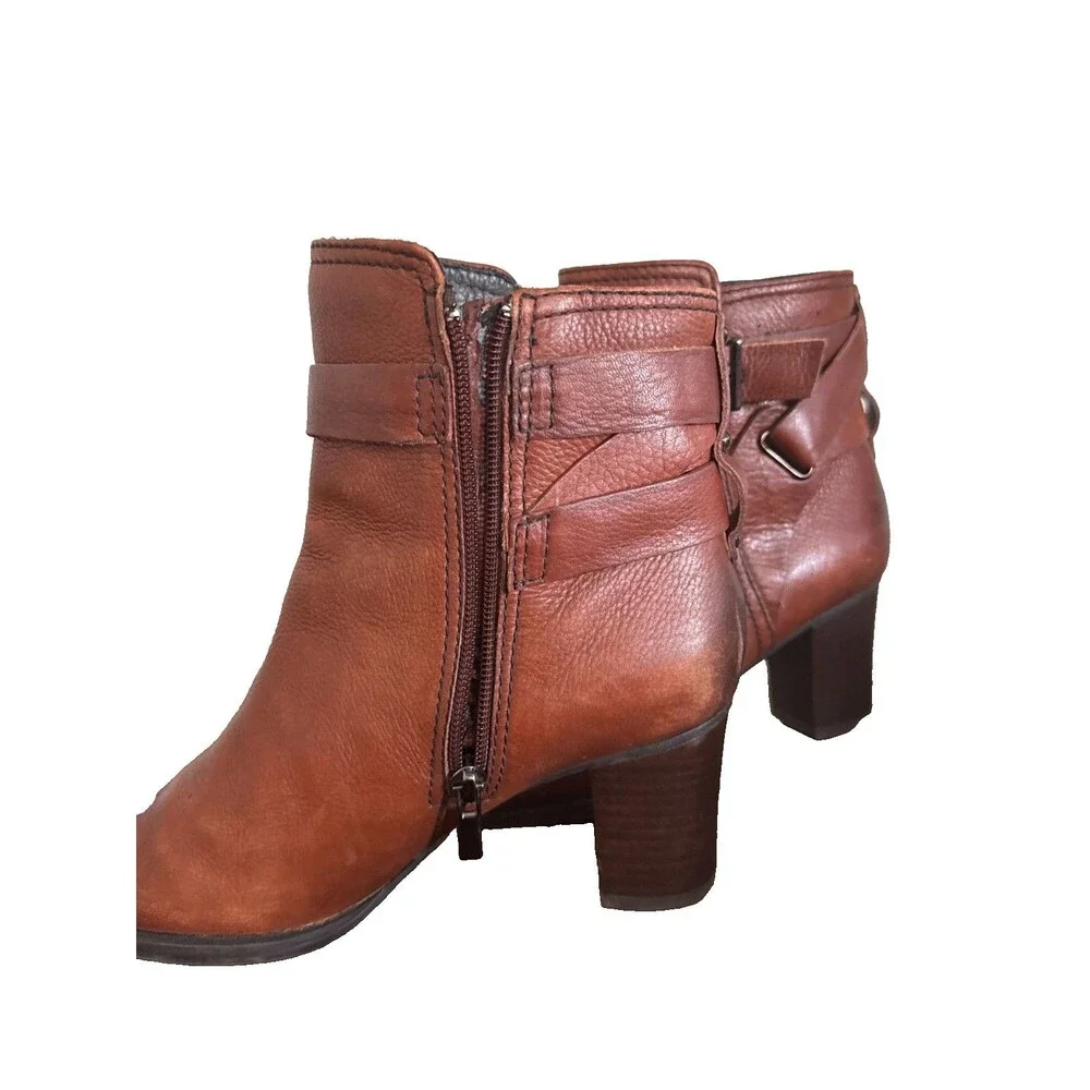 Clarks Brown Leather Ankle Boots Womens 7.5 M Buckle Block Heel Zip Booties